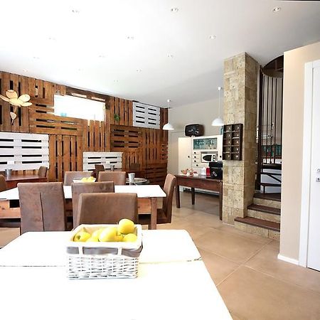 Affittacamere Smile Accomodation Aosta Ngoại thất bức ảnh
