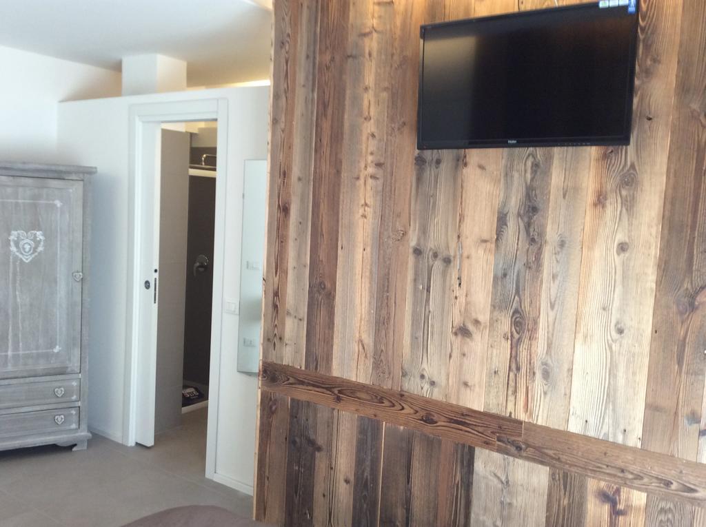 Affittacamere Smile Accomodation Aosta Phòng bức ảnh